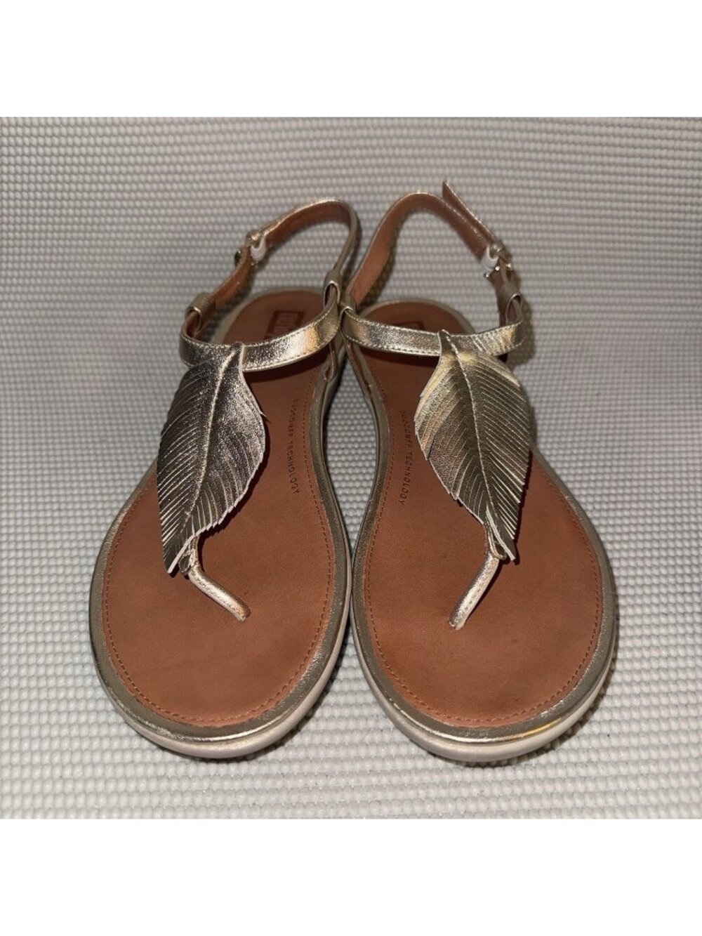 FitFlop Tia Feather Gold Slingback Open Toed Summer Leather Sandal Women Size 9